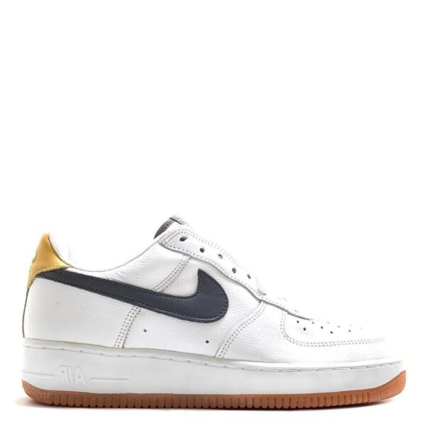 NIKE AIR FORCE 1 07 BLACK GOLD ACCENTS