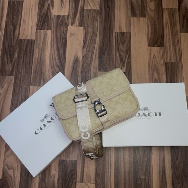 Coach league messenger bag in signature With folding box 263(BR)