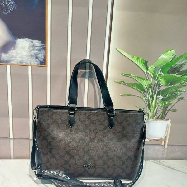 COACH big size tote with dust bag 218(BR)