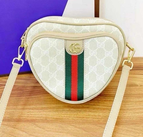 Gucci heart pochette shape sling bag with box 109(BR)