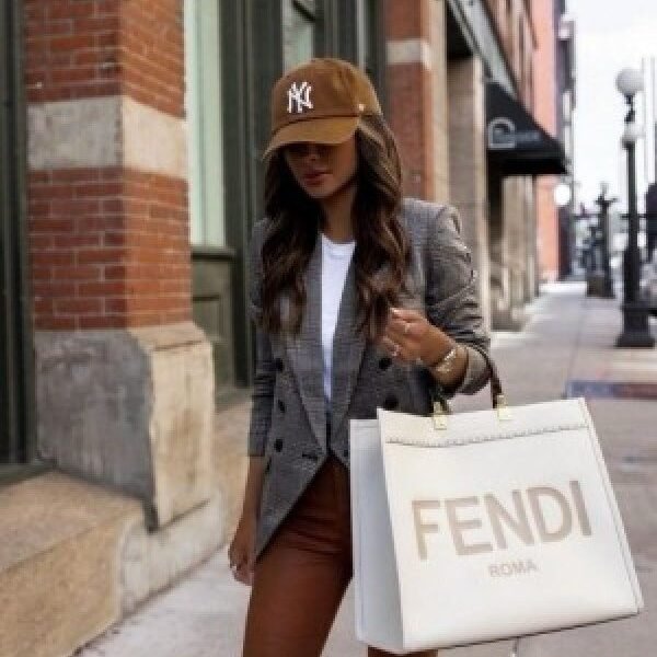 Fendi roma white with dust cover premium quality(BH)